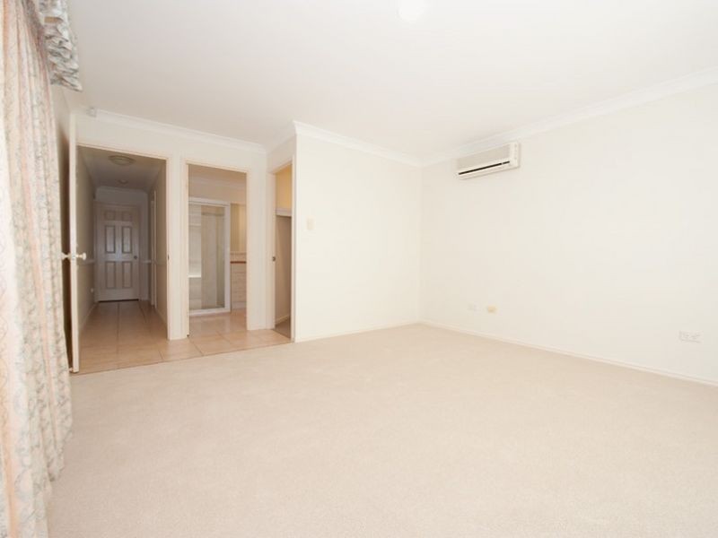 8 Mohr Court, Petrie QLD 4502
