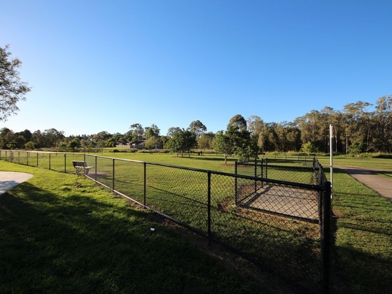 12 Ultramarine Parade, Griffin QLD 4503