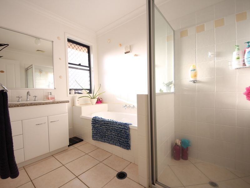 12 Ultramarine Parade, Griffin QLD 4503