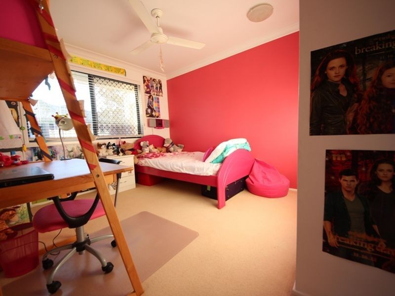 12 Ultramarine Parade, Griffin QLD 4503