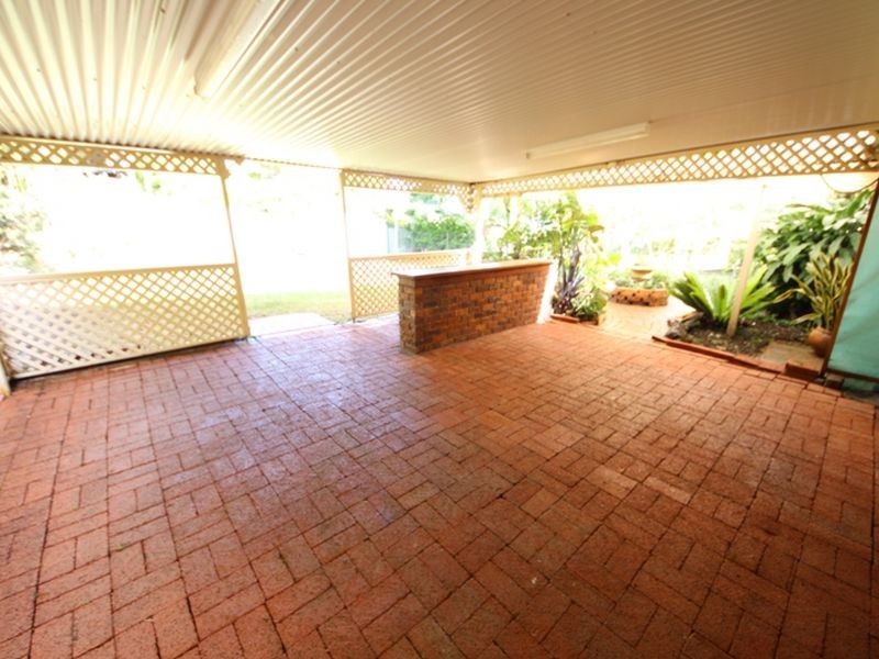 10 Woodlands Avenue, Petrie QLD 4502