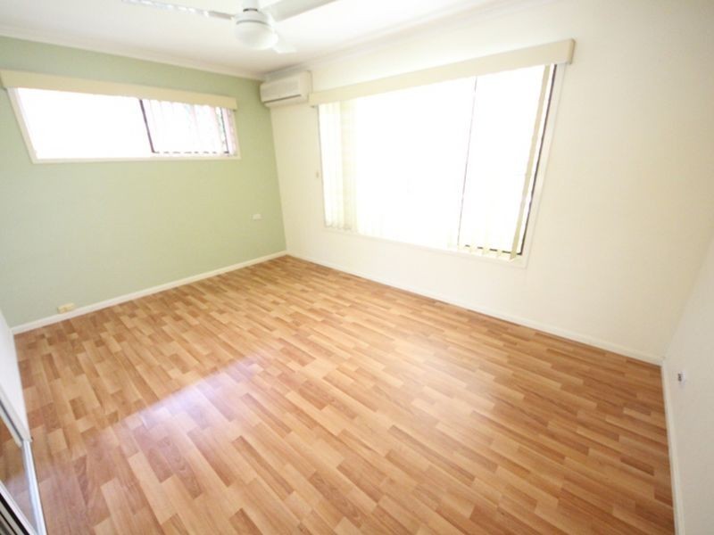 10 Woodlands Avenue, Petrie QLD 4502