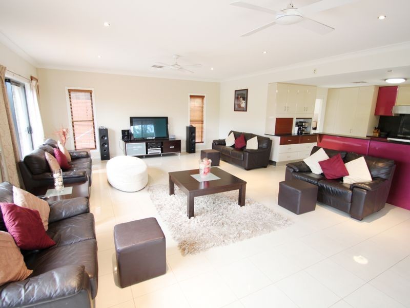 North Lakes QLD 4509