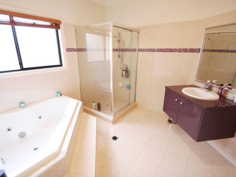 North Lakes QLD 4509