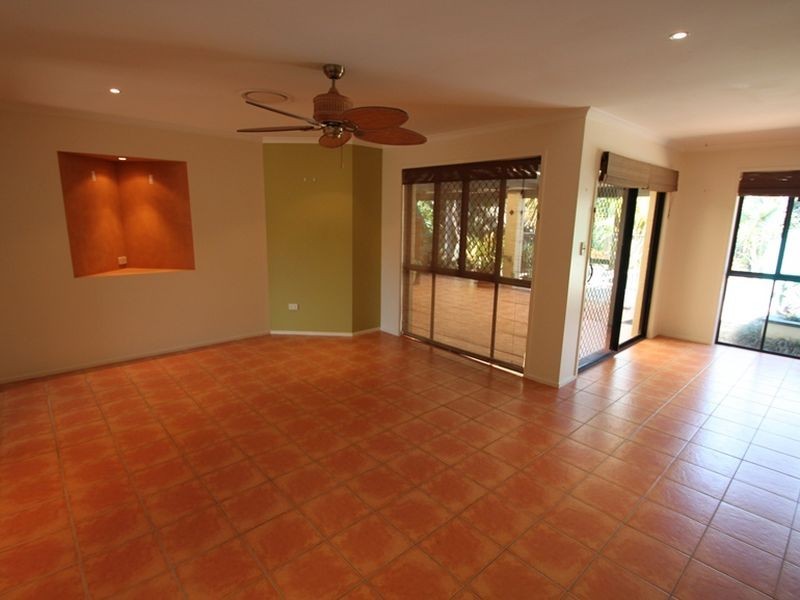 8 Farrington Drive, Murrumba Downs QLD 4503