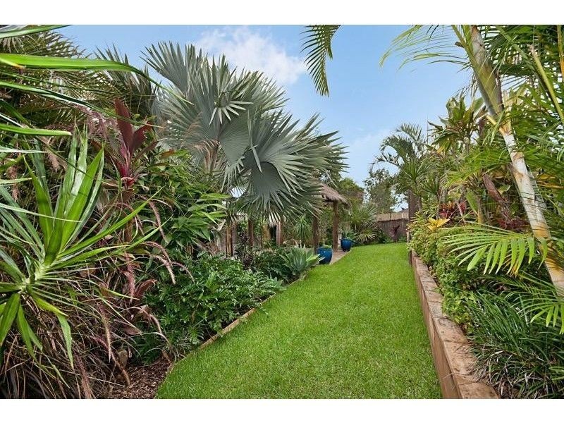 8 Farrington Drive, Murrumba Downs QLD 4503