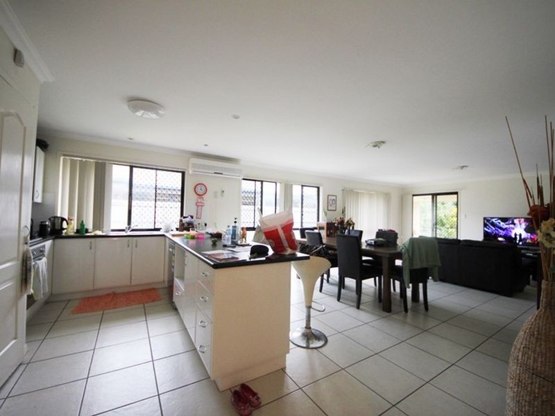 North Lakes QLD 4509