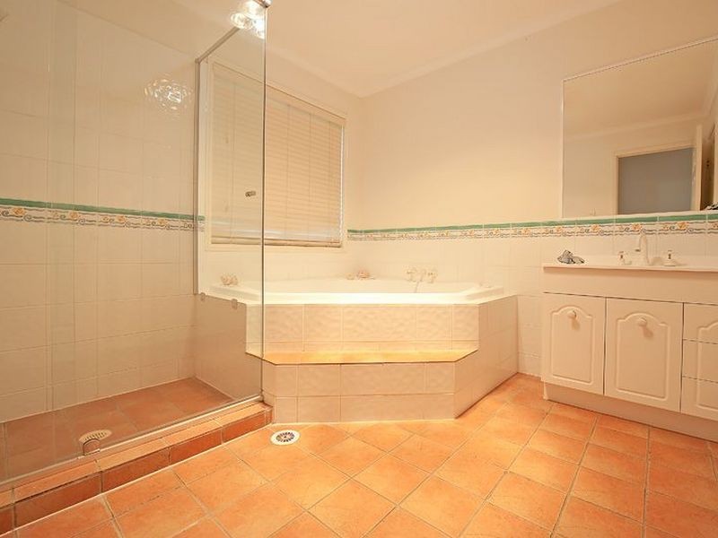 6 Bromely Close, Murrumba Downs QLD 4503
