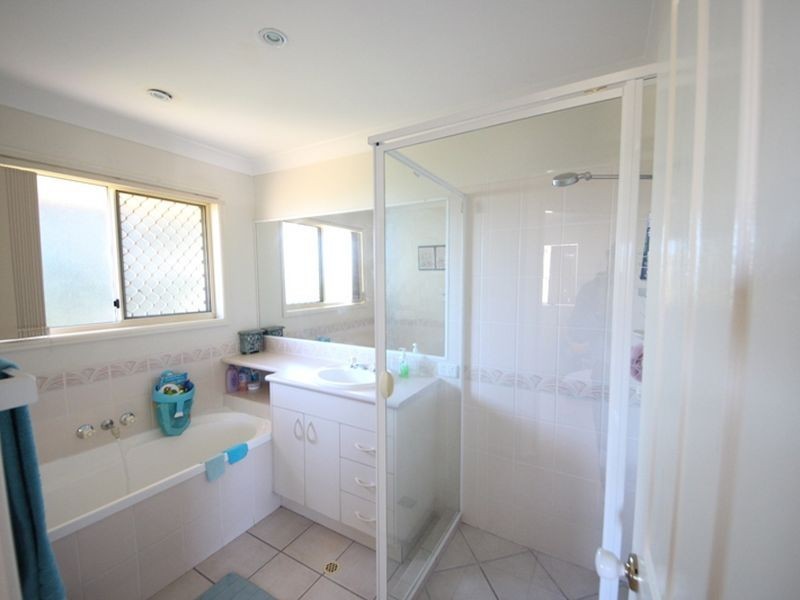 7 Bilinga Place, Kallangur QLD 4503