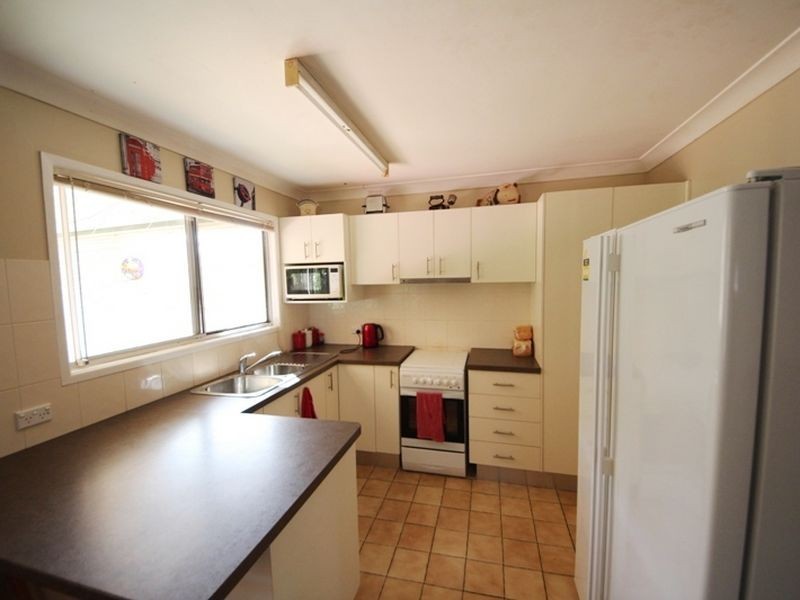 11 Fern Street, Deception Bay QLD 4508