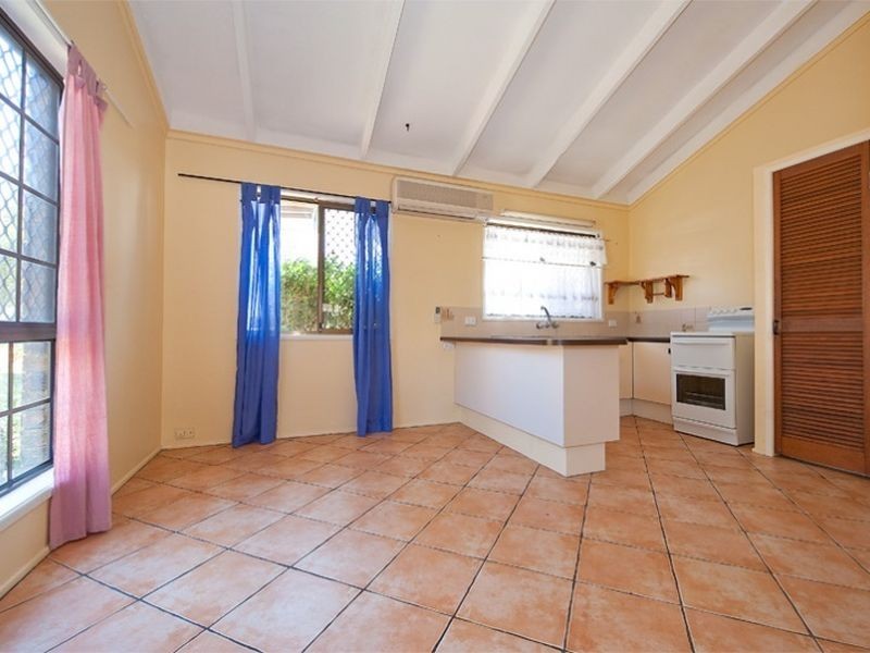 11 Jillian Street, Kallangur QLD 4503