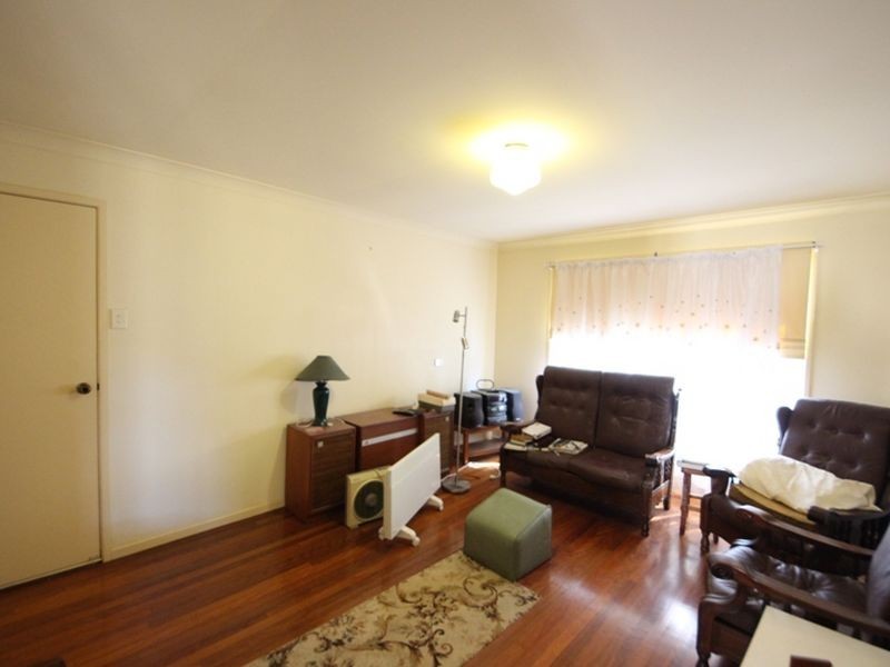 18 Jenelle Street, Kallangur QLD 4503