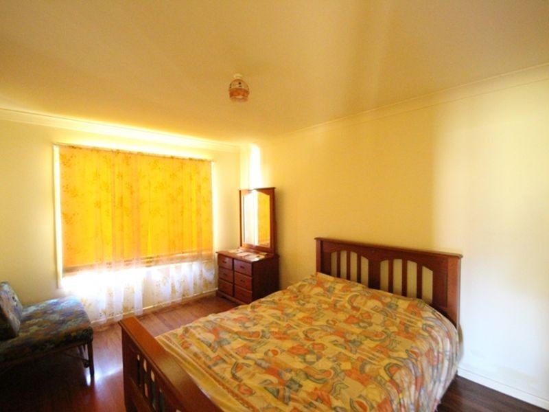 18 Jenelle Street, Kallangur QLD 4503