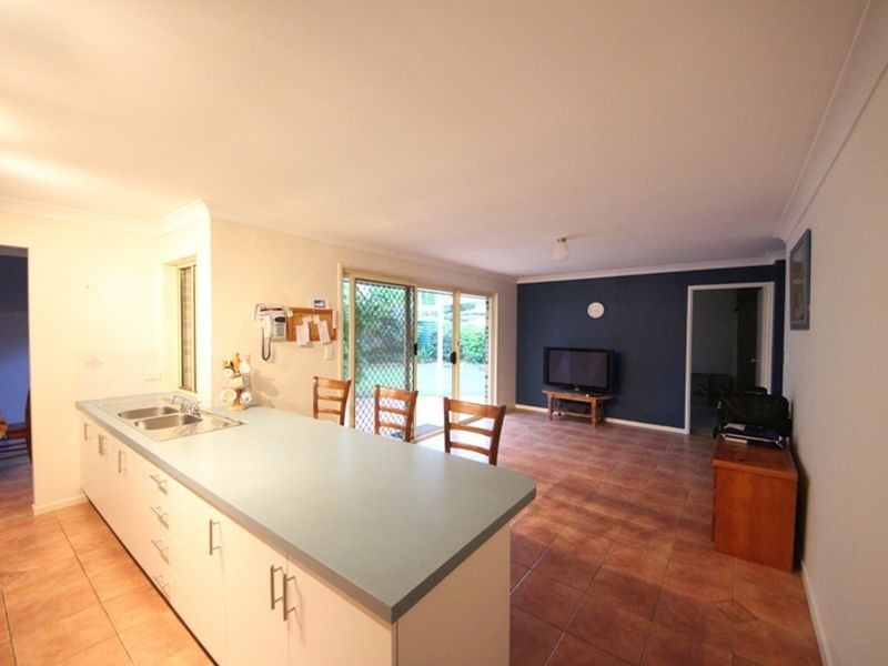 8 Magnolia Drive, Kallangur QLD 4503