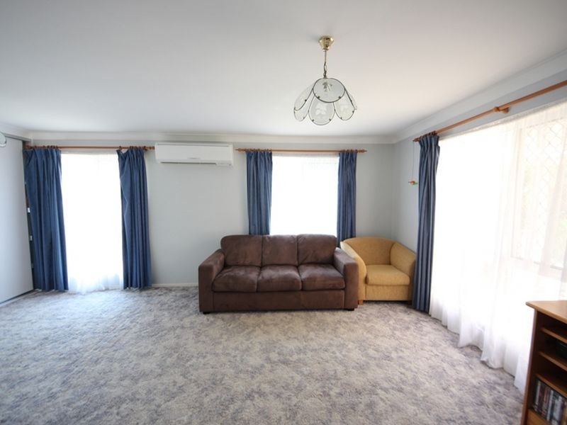 6 Poplar Place, Kallangur QLD 4503