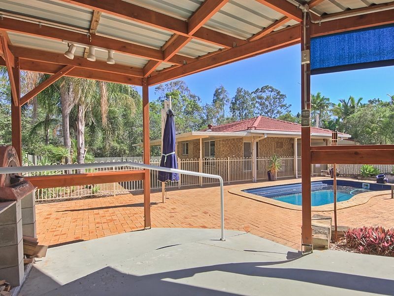 17 Talbot Drive, Kallangur QLD 4503