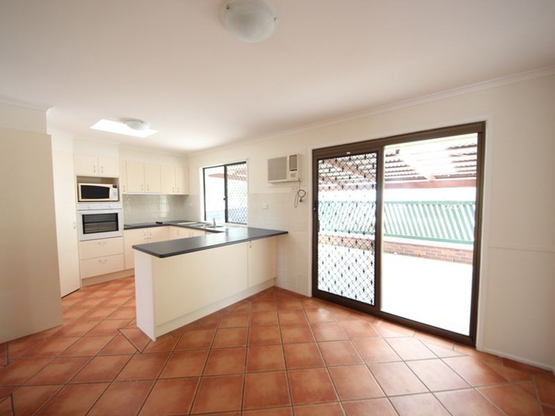 4 Olivia Drive, Kallangur QLD 4503