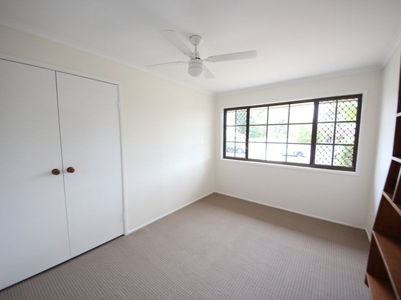 4 Olivia Drive, Kallangur QLD 4503