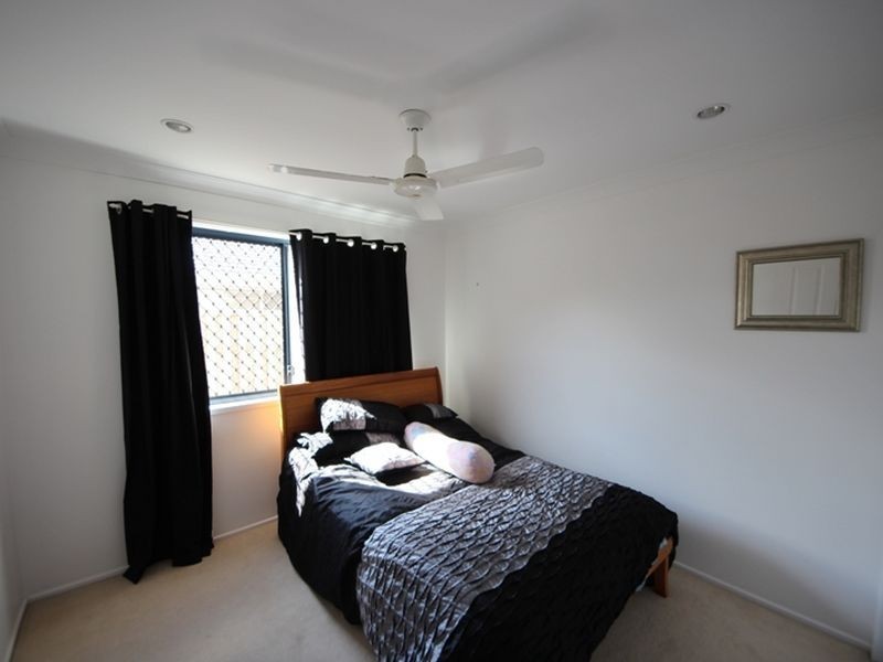 16 Melissa Court, Kallangur QLD 4503