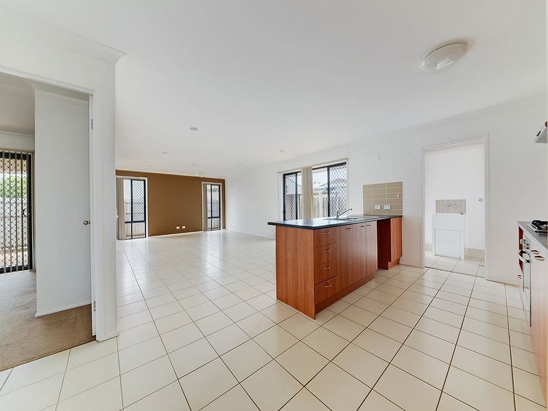35 Allison Drive, Kallangur QLD 4503