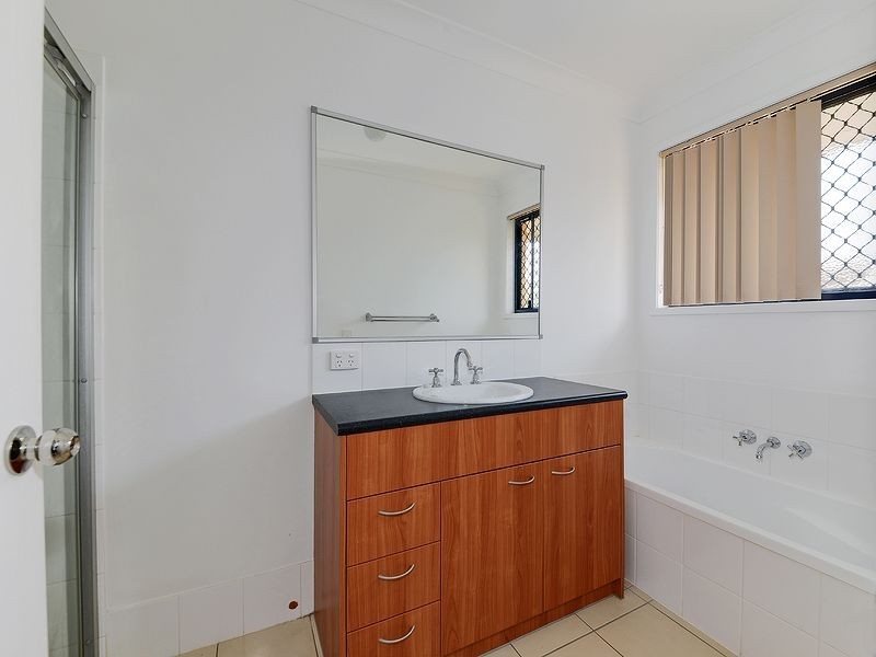 35 Allison Drive, Kallangur QLD 4503