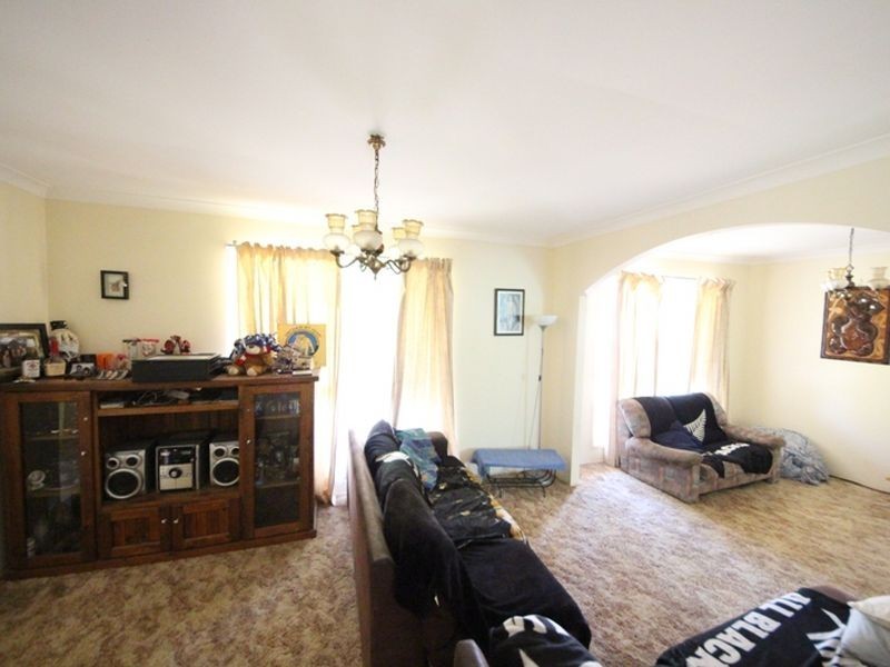 1 Apa Court, Kallangur QLD 4503