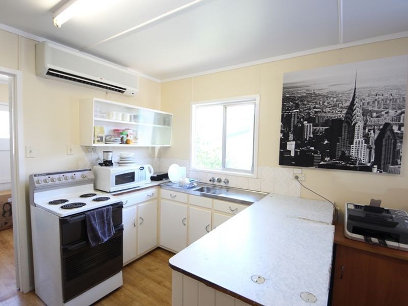 130 School Road, Kallangur QLD 4503