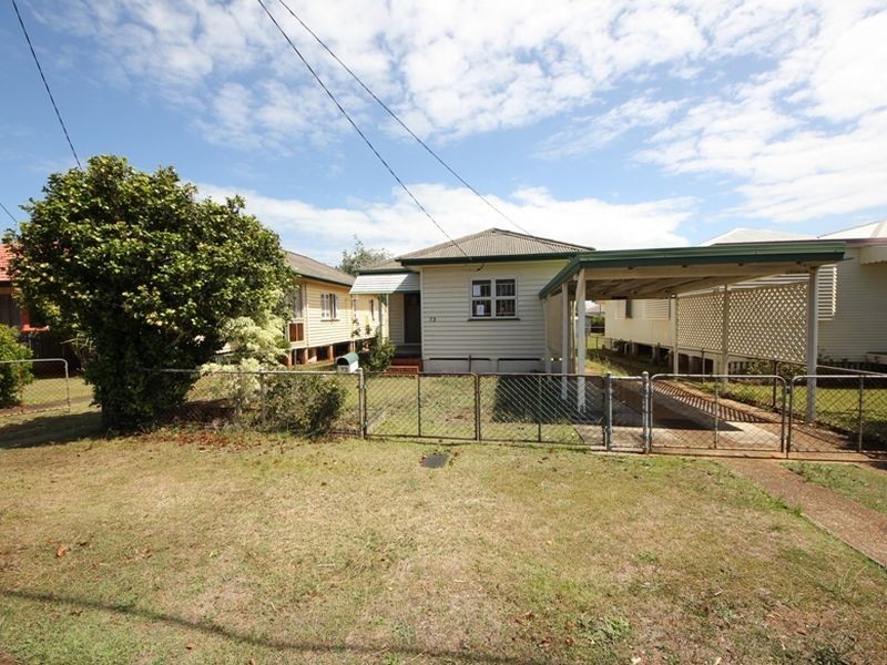 73 King Street, Woody Point QLD 4019