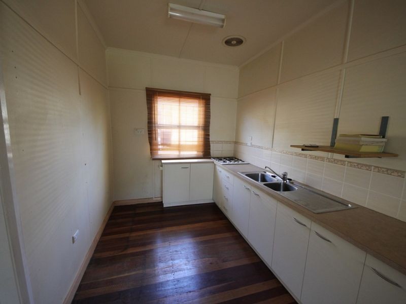 73 King Street, Woody Point QLD 4019