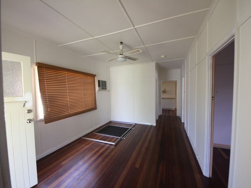 73 King Street, Woody Point QLD 4019