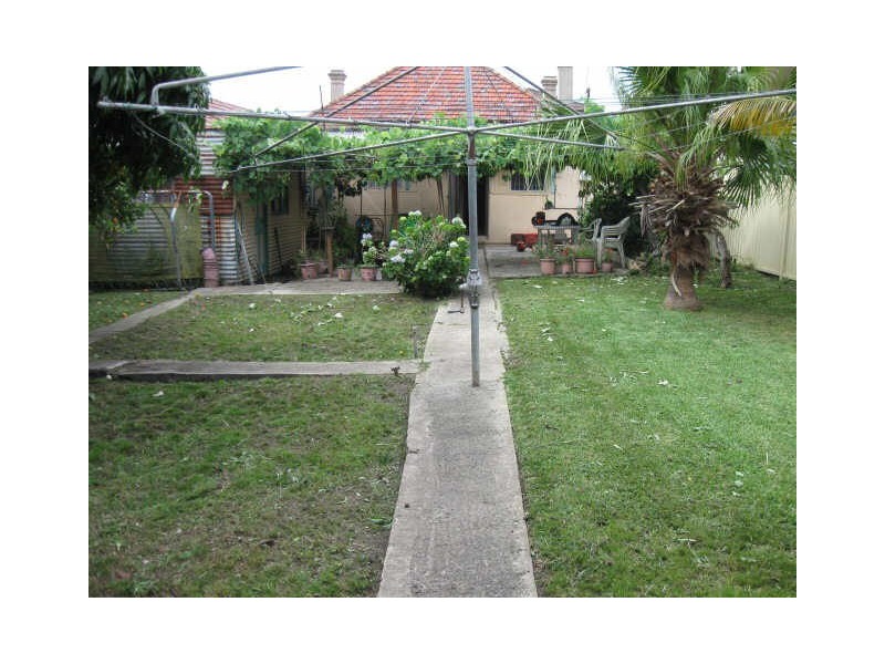 143 Constitution Rd, Dulwich Hill NSW 2203