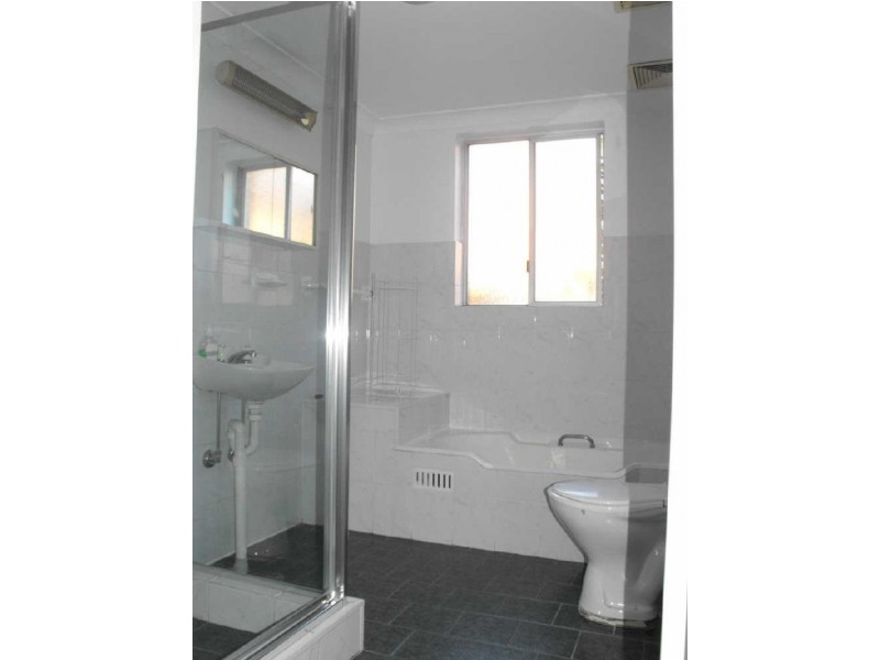 8/12-16 Schwebel Street, Marrickville NSW 2204