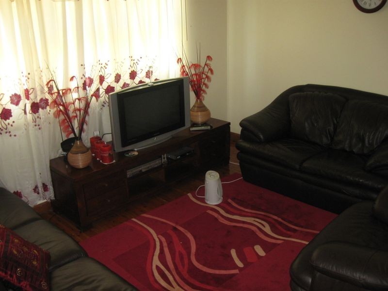 6 Russell Street, Greenacre NSW 2190