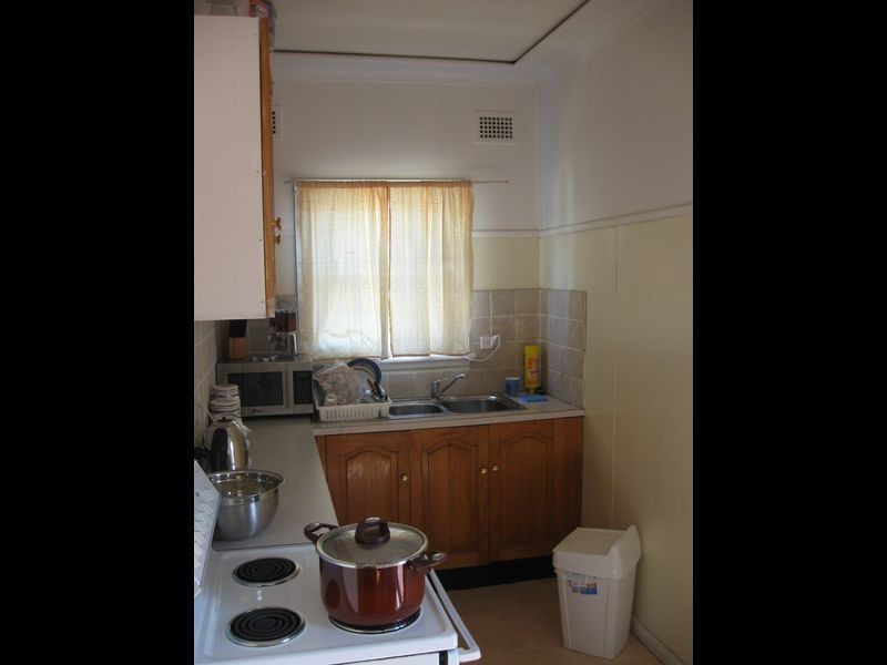 6 Russell Street, Greenacre NSW 2190