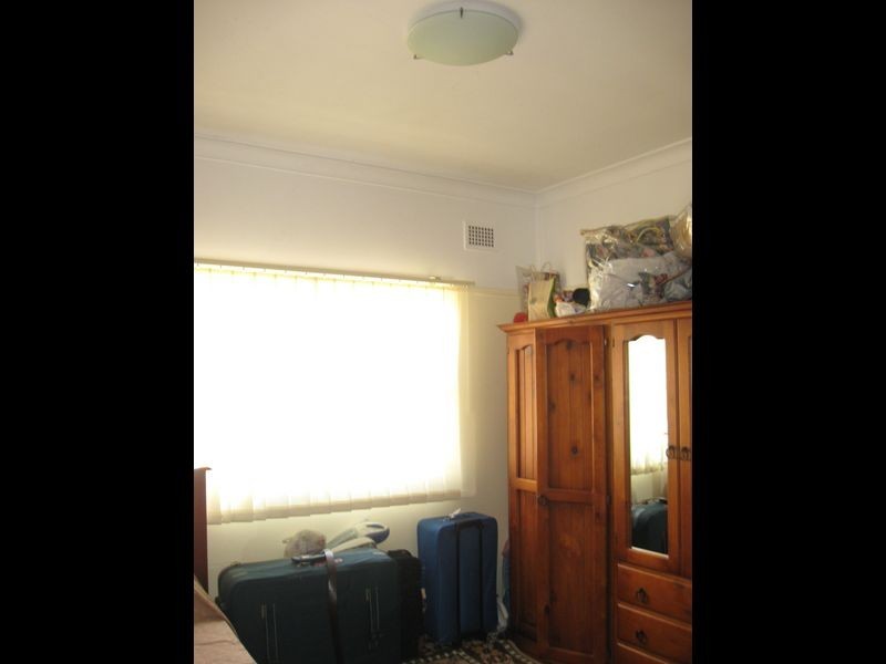 6 Russell Street, Greenacre NSW 2190