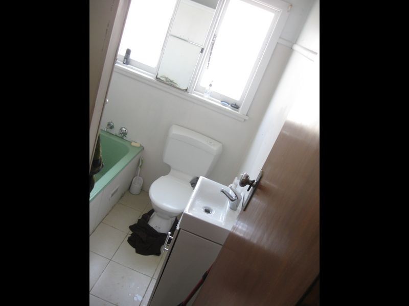 6 Russell Street, Greenacre NSW 2190