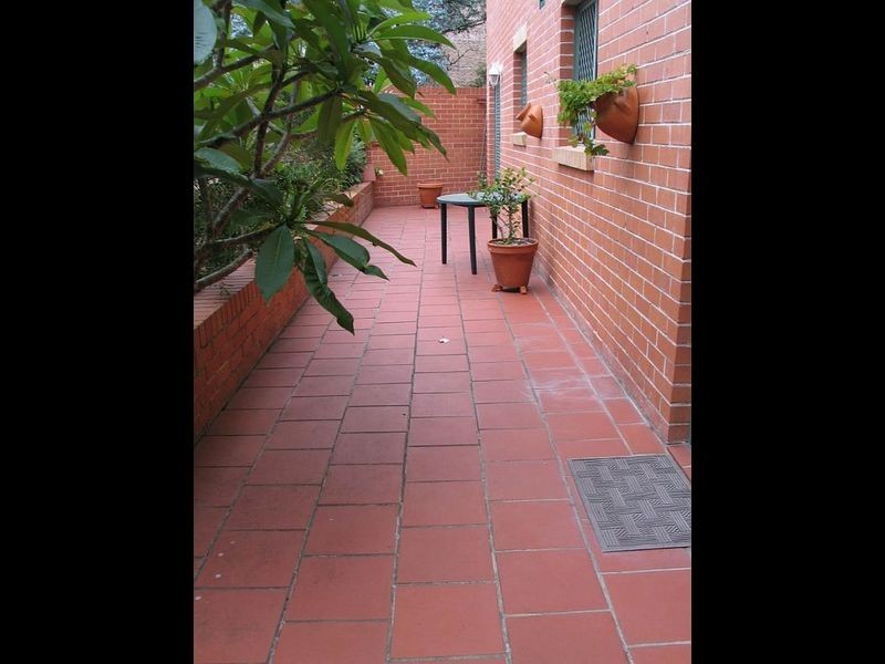 2/27-31 Crinan Street, Hurlstone Park NSW 2193