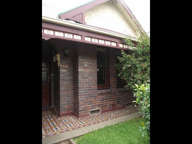 35 Charlecot Street, Dulwich Hill NSW 2203