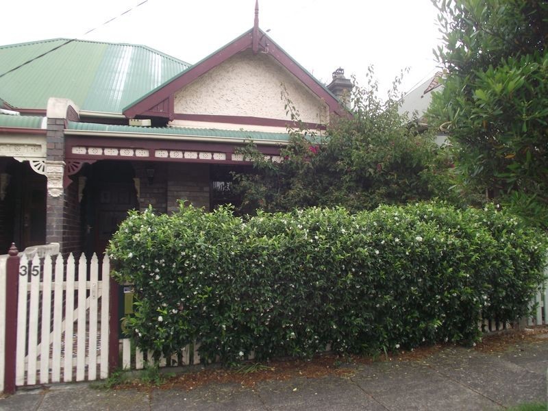 35 Charlecot Street, Dulwich Hill NSW 2203