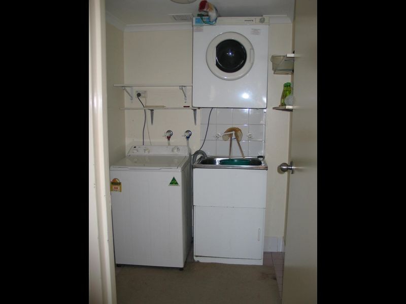 1/10-12 Brought Street, Canterbury NSW 2193