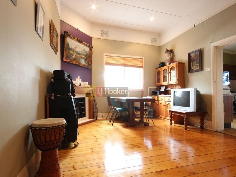 37 Fairfowl Street, Dulwich Hill NSW 2203