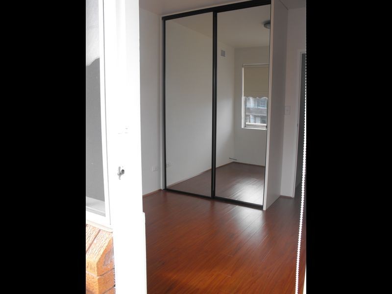 8/27 Myra Road, Dulwich Hill NSW 2203