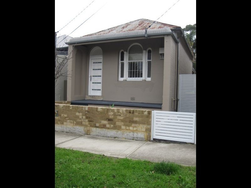 32 Weston Street, Dulwich Hill NSW 2203