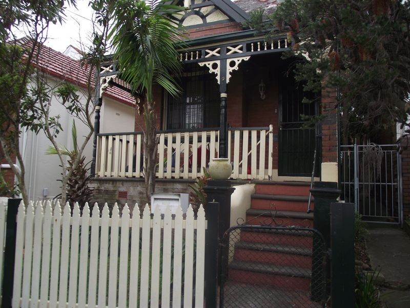 9 Bedford Crescent, Dulwich Hill NSW 2203