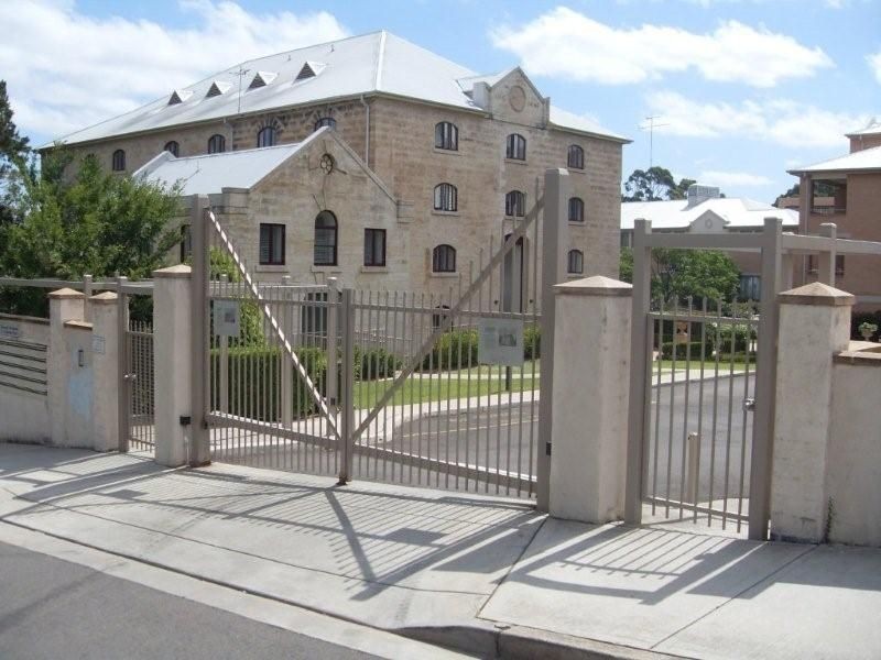 4/2-4 Sugarhouse Road, Canterbury NSW 2193