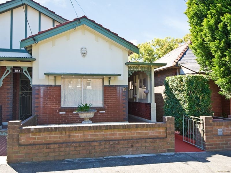 19 Cobar Street, Dulwich Hill NSW 2203