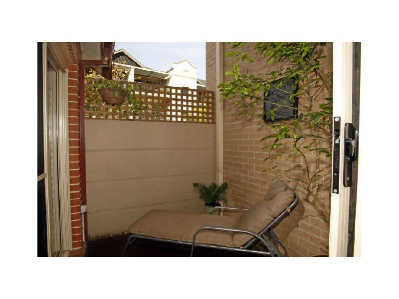 8/9 Williams Pde, Dulwich Hill NSW 2203