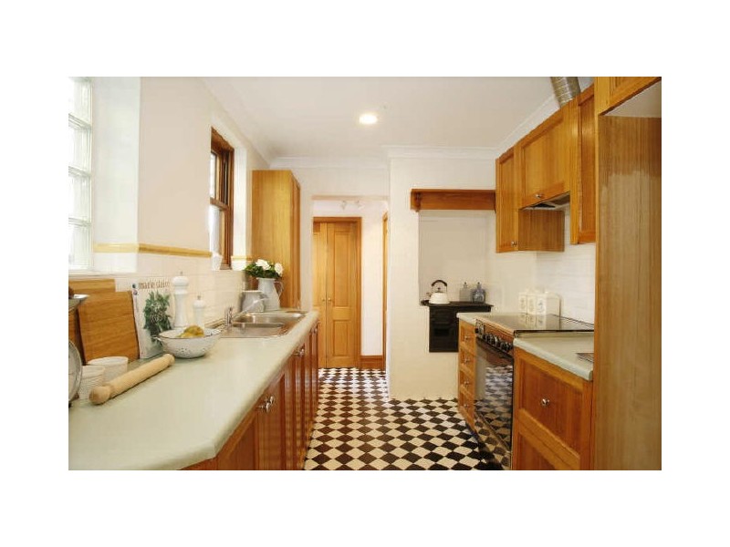 8 Garners Ave, Marrickville NSW 2204