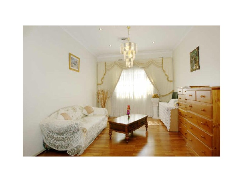 11 May St, Dulwich Hill NSW 2203