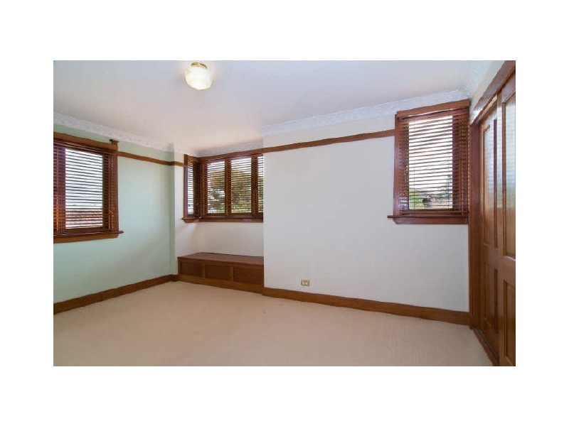 5 Pine St, Marrickville NSW 2204